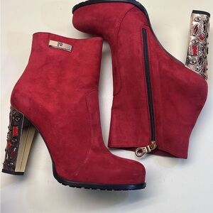 MADE IN ITALY MARINO FABIANI Chic Red Heeled Boots with Decorative Heel holiday